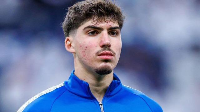 Galatasaray, Eski Fenerbahçe Savunmacısıyla Görüşmelerde Son Aşamaya Geldi! Yusuf Akçiçek’in Galatasaray’a Transferi An Meselesi