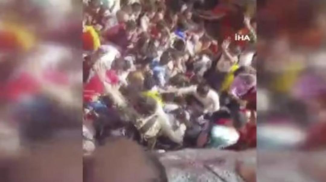Hindistan'da tapınakta tapınak! Birçok ölü ve yaralı var 2