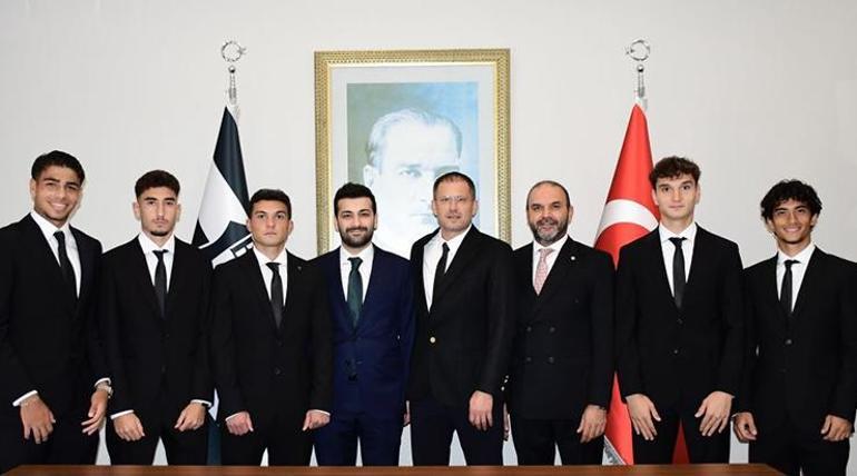 Beşa'da 5 oyuncu ile bir sözleşme imzalandı.