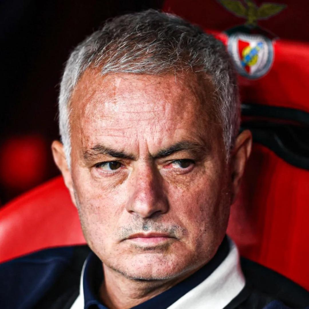 Galatasaray ayrıca Athletic Okan Buruk ile özel bir röportaj yayınladı! Jose Mourinho, itirafla burun presleme etkinliğine sahip ... 3