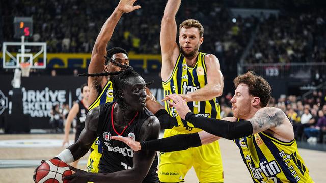 Fenerbahçe Tarfin Beşiktaş’ı yenerek Cumhurbaşkanlığı Kupası’nı kazandı!